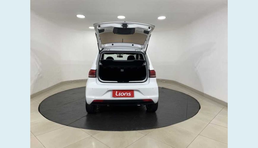 VOLKSWAGEN FOX 1.6 MSI COMFORTLINE FLEX - BRANCO - 2018 Foto 5 (Grande)