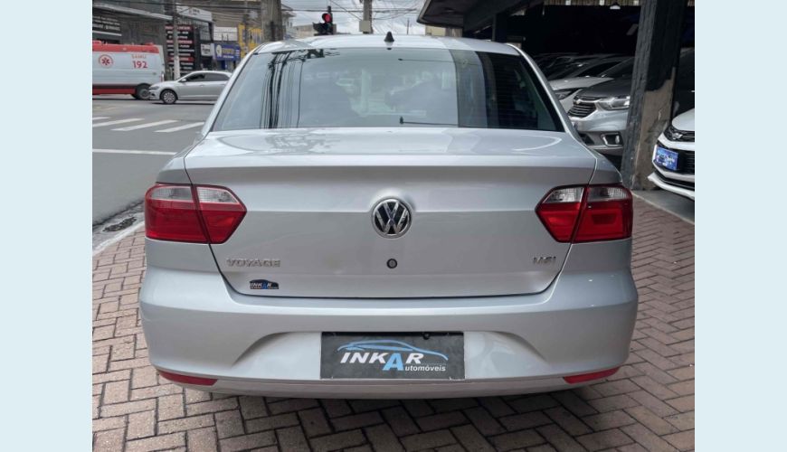 VOLKSWAGEN VOYAGE - PRATA - 2015 Foto 5 (Grande)