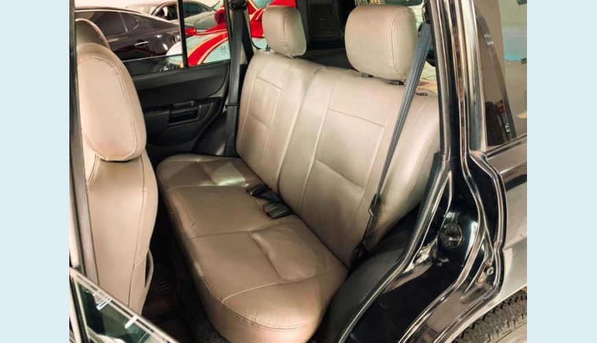 MITSUBISHI PAJERO TR4 FLEX - PRETO - 2009 Foto 5 (Grande)