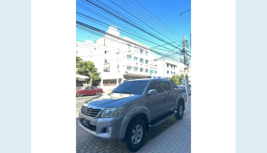 TOYOTA HILUX - PRATA - 2015 Foto 5 (Grande)