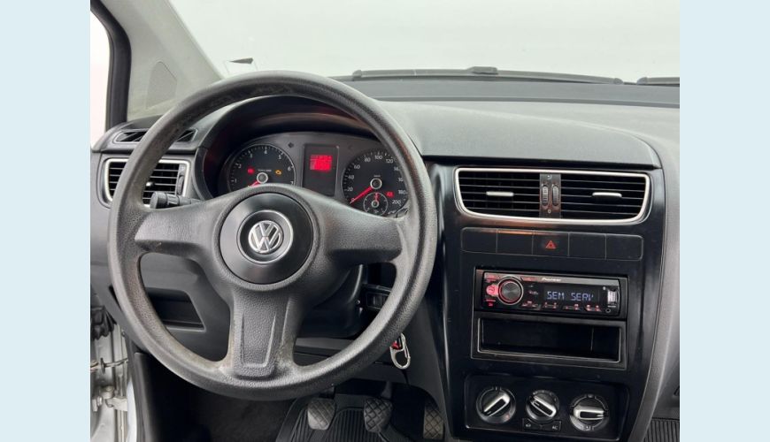 VOLKSWAGEN FOX 1.0 GII - PRATA - 2013 Foto 5 (Grande)
