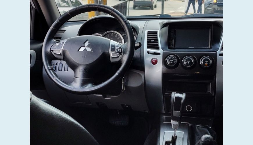 MITSUBISHI PAJERO DAKAR - PRATA - 2012 Foto 5 (Grande)