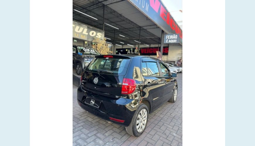 VOLKSWAGEN FOX - PRETO - 2014 Foto 5 (Grande)