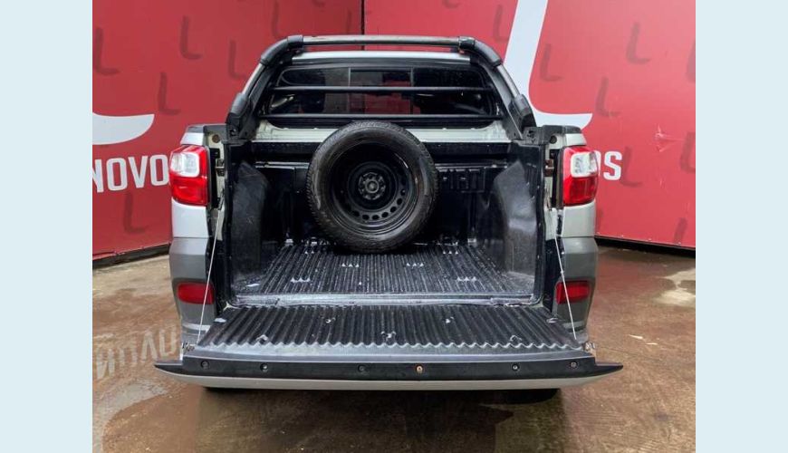 FIAT STRADA ADVENTURE 1.8 16V FLEX CD - PRATA - 2011 Foto 5 (Grande)