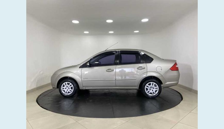 FORD FIESTA SEDAN 1.6 FLEX - PRATA - 2010 Foto 5 (Grande)