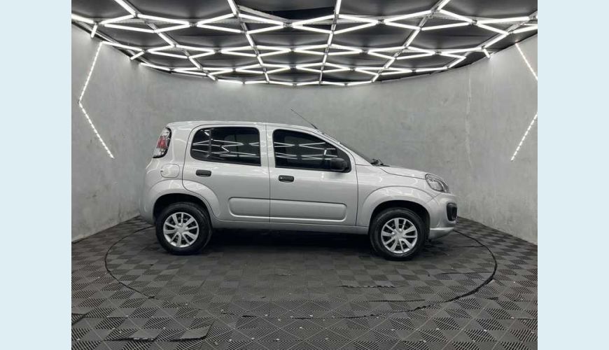 FIAT UNO ATTRACTIVE 1.0 - PRATA - 2021 Foto 5 (Grande)