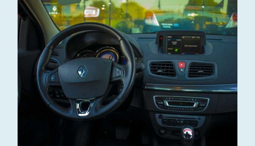 RENAULT FLUENCE 2.0 16V PRIVILEGE X-TRONIC (FLEX) - PRETO - 2017 Foto 5 (Grande)