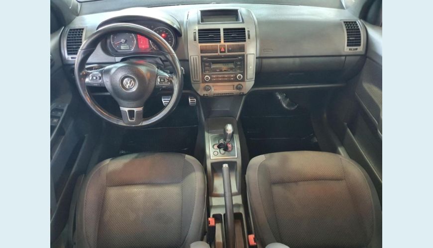 VOLKSWAGEN POLO 1.6 SPORTLINE - PRATA - 2013 Foto 5 (Grande)