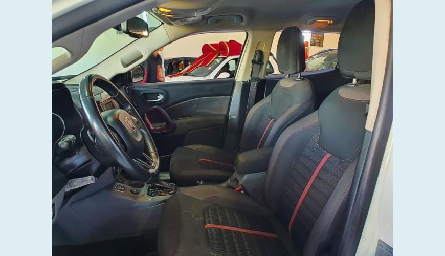 FIAT TORO FREEDOM AT - BRANCO - 2018 Foto 5 (Grande)