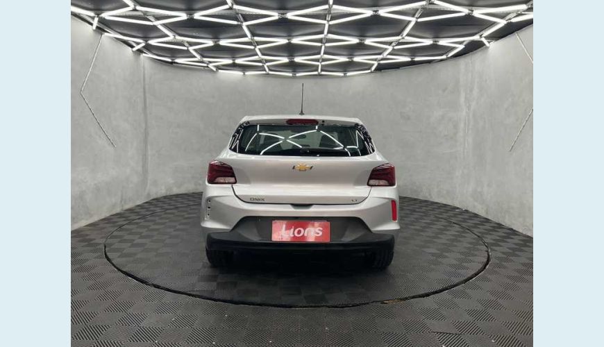 CHEVROLET ONIX LT II 1.0 (FLEX) - PRATA - 2022 Foto 5 (Grande)