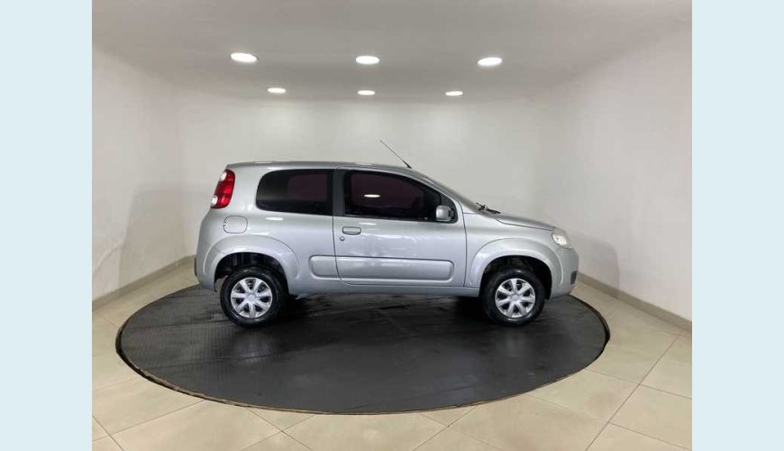 FIAT UNO VIVACE 1.0 8V (FLEX) 2P - PRATA - 2013 Foto 5 (Grande)