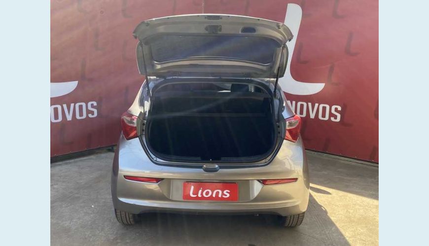 HYUNDAI HB 20 1.0 COMFORT STYLE (FLEX) - MARROM - 2016 Foto 5 (Grande)