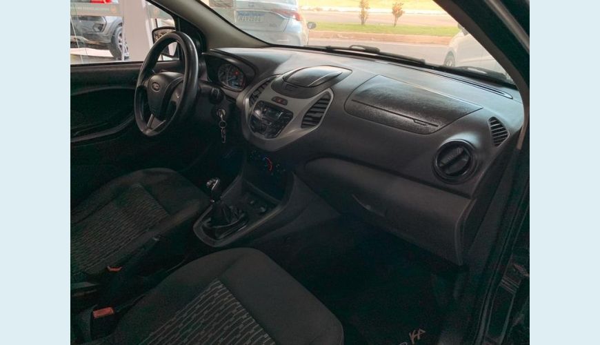 FORD KA 1.0 SE 12V FLEX 4P MANUAL - PRETO - 2015 Foto 5 (Grande)