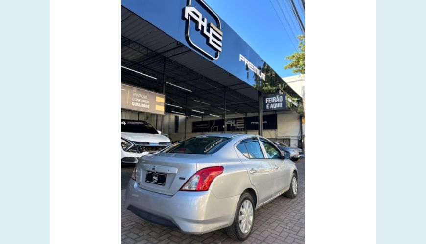 NISSAN VERSA - PRATA - 2020 Foto 5 (Grande)
