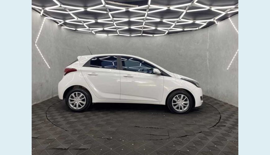 HYUNDAI HB 20 COMFORT PLUS 1.6 FLEX MANUAL 4P - BRANCO - 2019 Foto 5 (Grande)