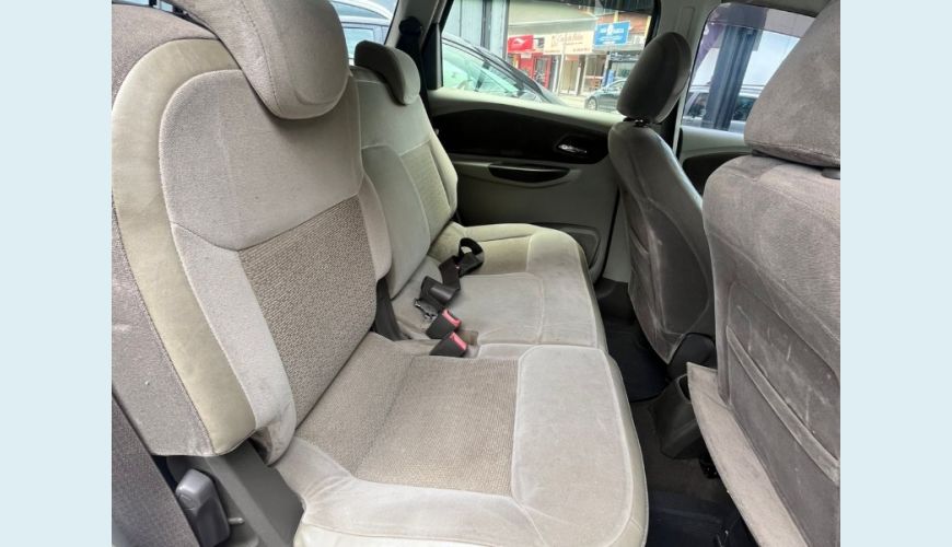 CHEVROLET SPIN LTZ 1.8 8V FLEX AUT. 4P - PRATA - 2014 Foto 5 (Grande)