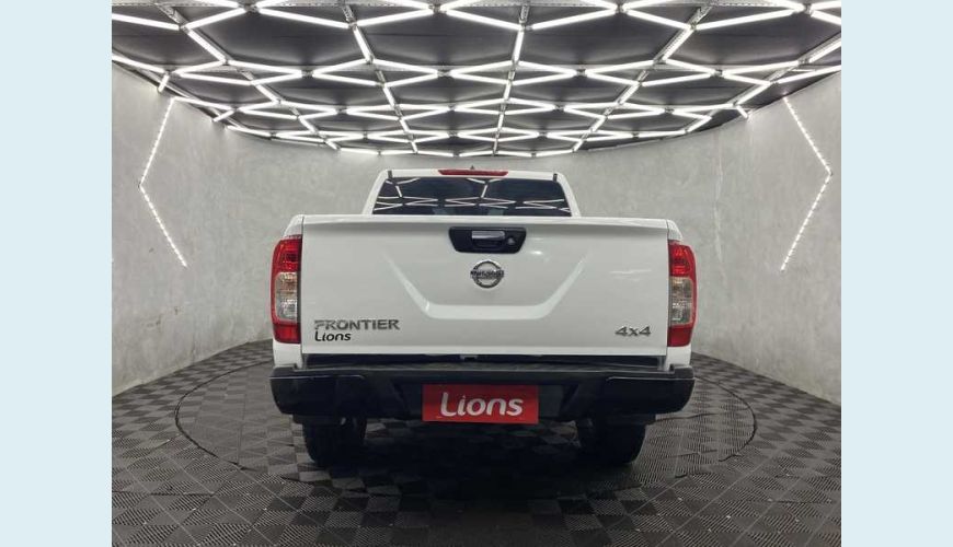NISSAN FRONTIER 2.3 TD DIESEL MANUAL 4P - BRANCO - 2021 Foto 5 (Grande)