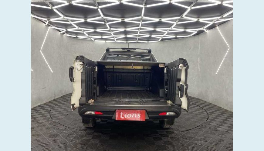 FIAT TORO ENDURANCE 1.8 FLEX AUT. 4P - BRANCO - 2022 Foto 5 (Grande)
