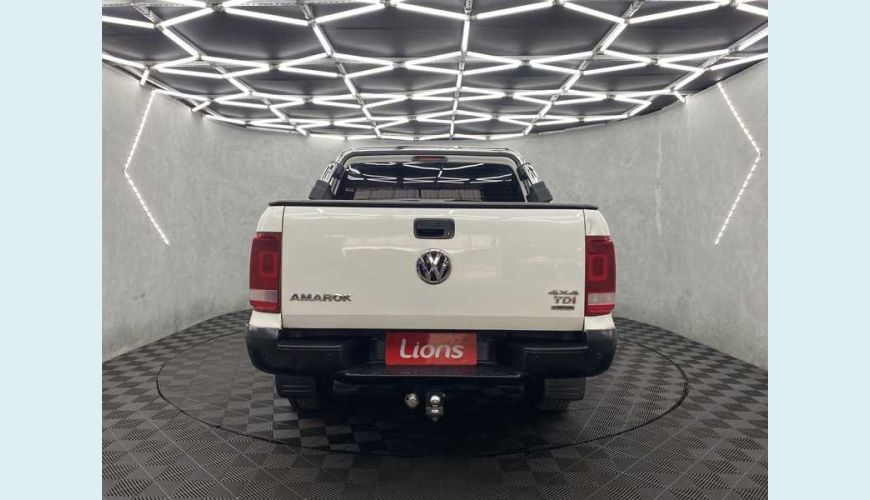 VOLKSWAGEN AMAROK S 4X4 2.0 TDI DIESEL MANUAL 4P - BRANCO - 2017 Foto 5 (Grande)