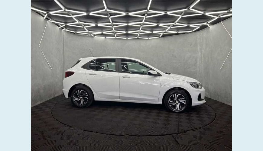 CHEVROLET ONIX LT 1.0 TURBO FLEX MANUAL 4P - BRANCO - 2024 Foto 5 (Grande)