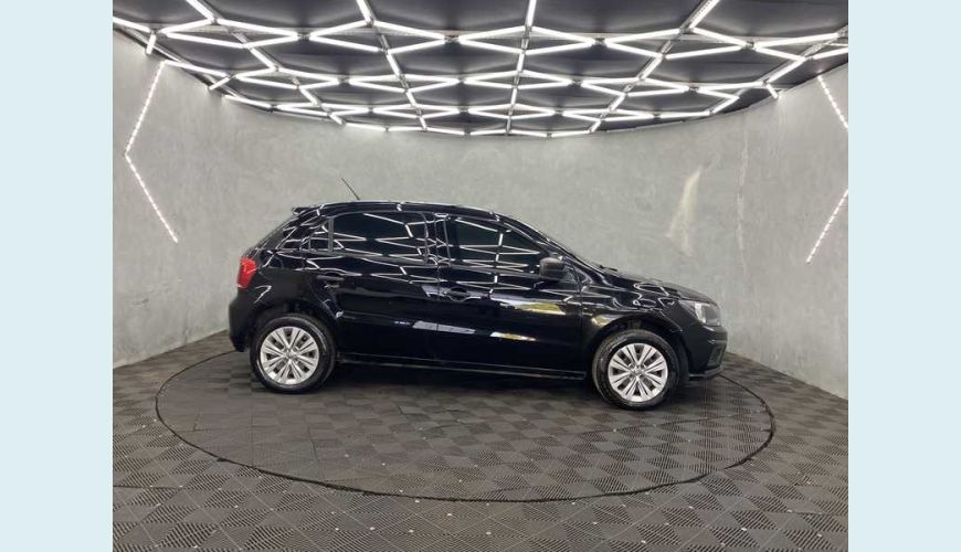 VOLKSWAGEN GOL 1.6 FLEX MANUAL 4P - PRETO - 2022 Foto 5 (Grande)