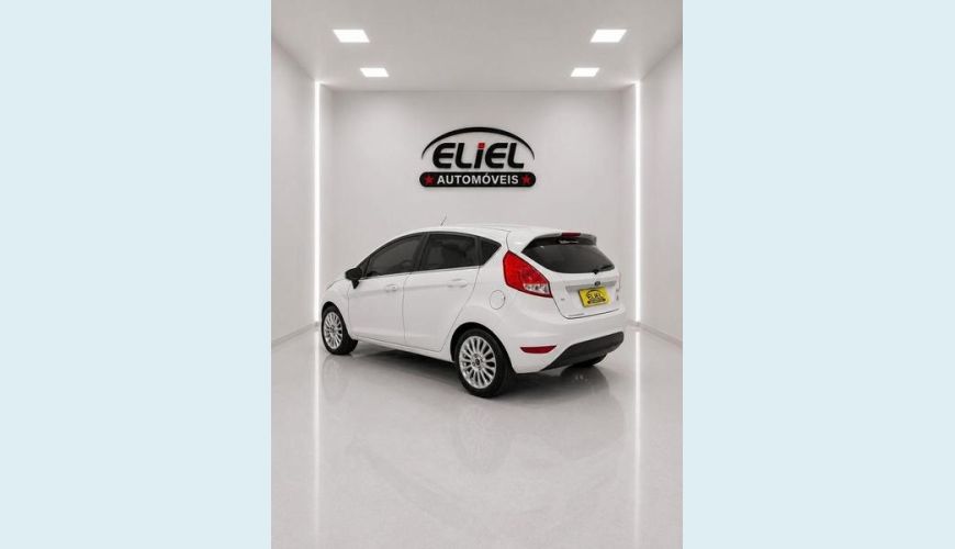 FORD FIESTA TITANIUM 1.6 FLEX AUT. 4P - BRANCO - 2014 Foto 5 (Grande)