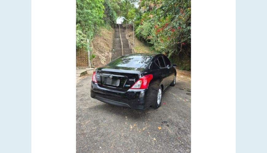 NISSAN VERSA FLEX AUT. 4P - PRETO - 2017 Foto 5 (Grande)