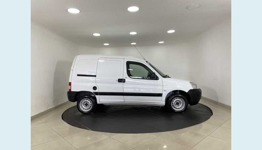 PEUGEOT PARTNER FURGAO 1.6 FLEX MANUAL 4P - BRANCO - 2020 Foto 5 (Grande)