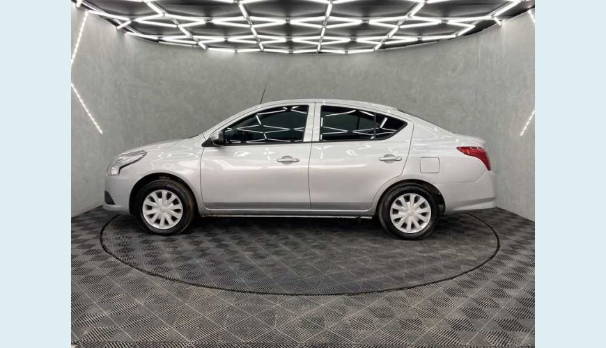NISSAN VERSA 1.0 12V FLEX MANUAL 4P - PRATA - 2019 Foto 5 (Grande)