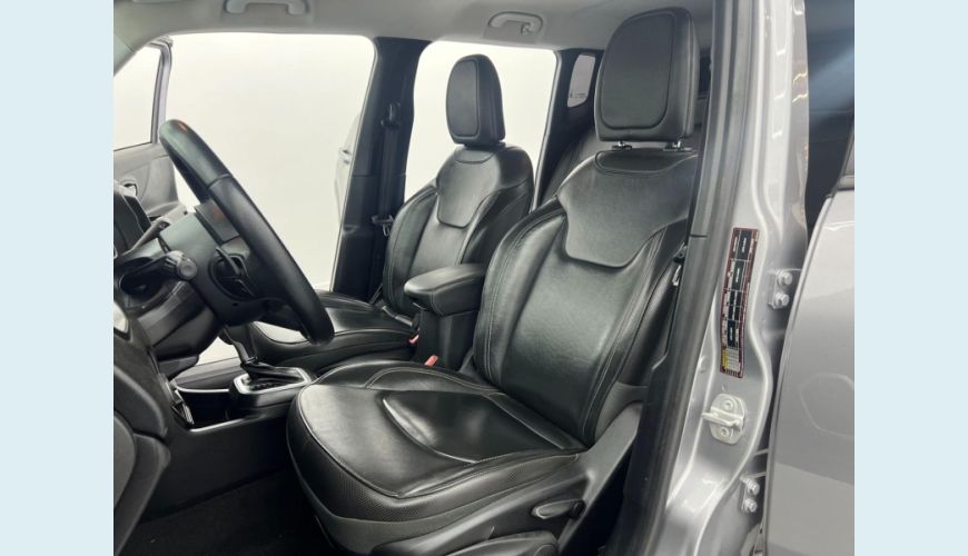 JEEP RENEGADE LONGITUDE AT FLEX AUT. 4P - PRATA - 2021 Foto 5 (Grande)