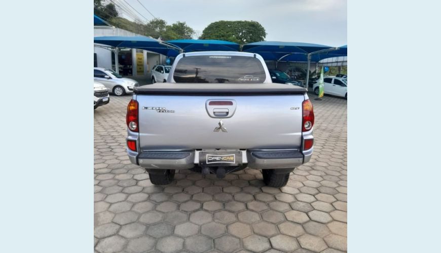 MITSUBISHI MITSUBISHI L200 GL 4X4 CD 8V 2.5 DIESEL AUT. 4P - PRATA - 2008 Foto 5 (Grande)