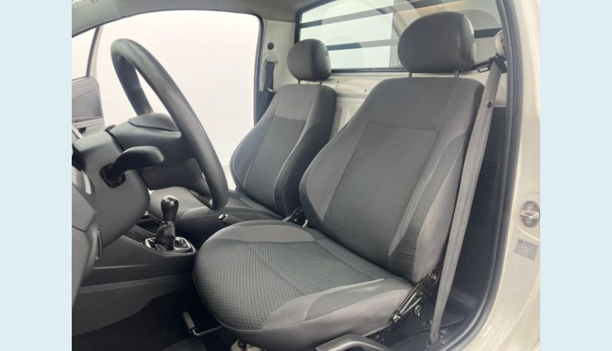 VOLKSWAGEN SAVEIRO 1.6 8V FLEX MANUAL 4P - BRANCO - 2022 Foto 5 (Grande)