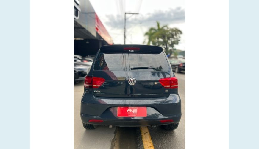 VOLKSWAGEN FOX FLEX MANUAL 4P - CINZA - 2015 Foto 5 (Grande)