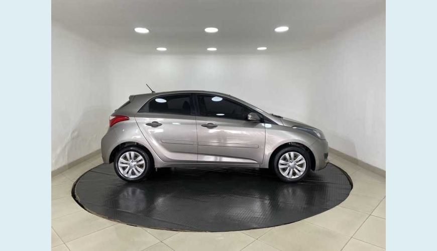 HYUNDAI HB 20 COMFORT PLUS 1.0 FLEX MANUAL 4P - PRATA - 2016 Foto 5 (Grande)