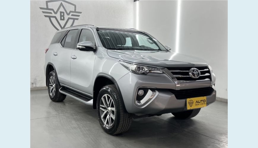 TOYOTA HILUX SW4 AUT. 4P - PRATA - 2016 Foto 5 (Grande)