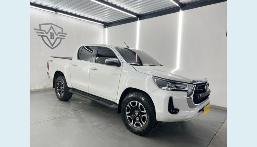 TOYOTA HILUX DIESEL AUT. 4P - BRANCO - 2024 Foto 5 (Grande)