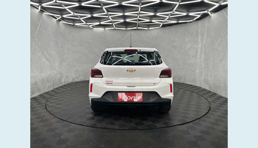CHEVROLET CHEVROLET ONIX LT 1.0 FLEX MANUAL 4P - BRANCO - 2023 Foto 5 (Grande)