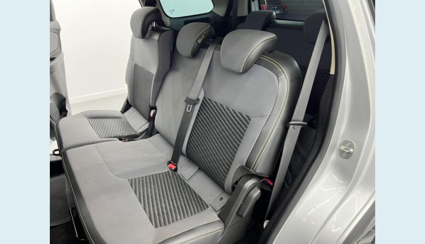 CHEVROLET SPIN 1.8 FLEX AUT. 4P - PRATA - 2022 Foto 5 (Grande)