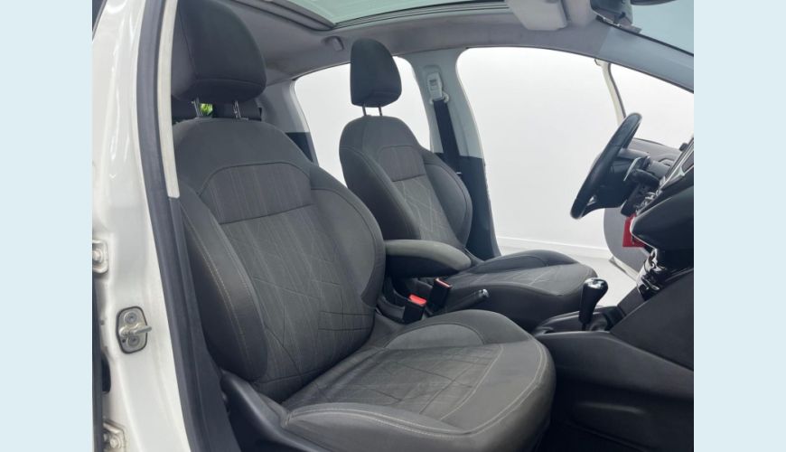 PEUGEOT 208 GRIFFE A FLEX AUT. 4P - BRANCO - 2015 Foto 5 (Grande)