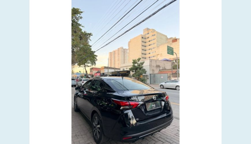 NISSAN VERSA FLEX AUT. 4P - PRETO - 2022 Foto 5 (Grande)