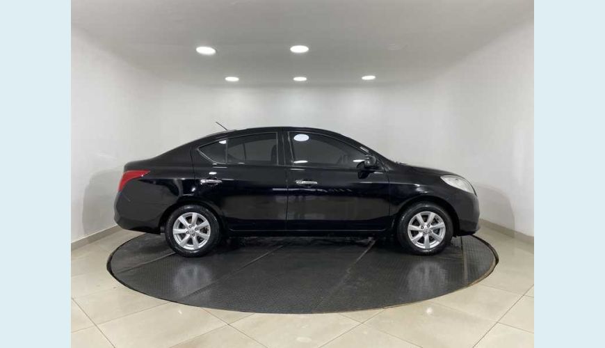 NISSAN NISSAN VERSA SL 1.6 16V FLEX MANUAL 4P - PRETO - 2014 Foto 5 (Grande)