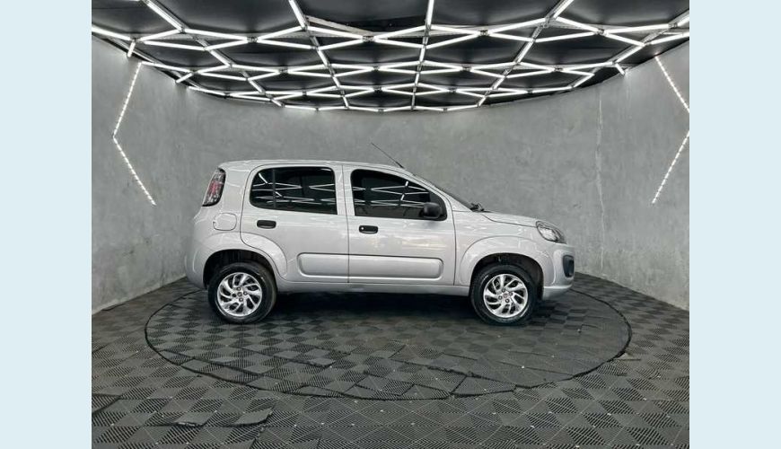 FIAT UNO ATTRACTIVE 1.0 FLEX MANUAL 4P - PRATA - 2021 Foto 5 (Grande)