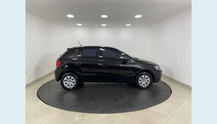 VOLKSWAGEN GOL TRENDLINE 1.0 MPI 12V FLEX MANUAL 4P - PRETO - 2018 Foto 5 (Grande)
