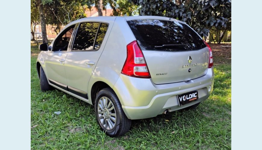 RENAULT SANDERO FLEX MANUAL 4P - PRATA - 2013 Foto 5 (Grande)