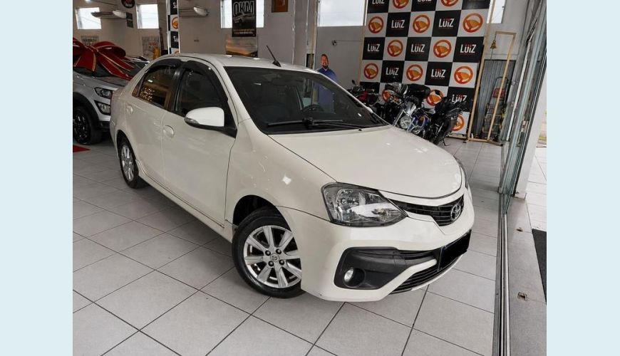 TOYOTA ETIOS XLS 1.5 FLEX MANUAL 4P - BRANCO - 2018 Foto 5 (Grande)