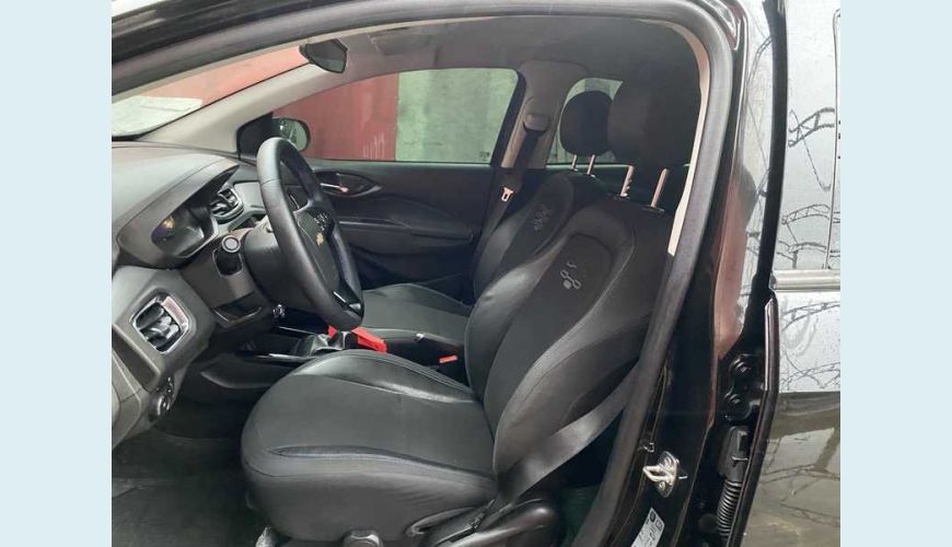 CHEVROLET PRISMA ECO LT 1.4 FLEX MANUAL 4P - PRETO - 2019 Foto 5 (Grande)