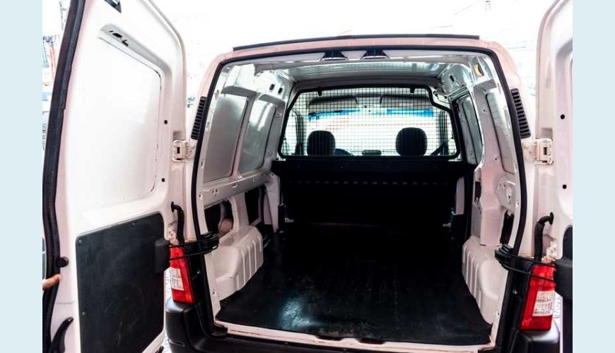 PEUGEOT PARTNER FURGAO 1.6 16V FLEX MANUAL 4P - BRANCO - 2018 Foto 5 (Grande)