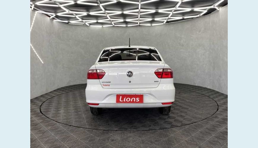 VOLKSWAGEN VOYAGE TRENDLINE 1.6 FLEX MANUAL 4P - BRANCO - 2018 Foto 5 (Grande)