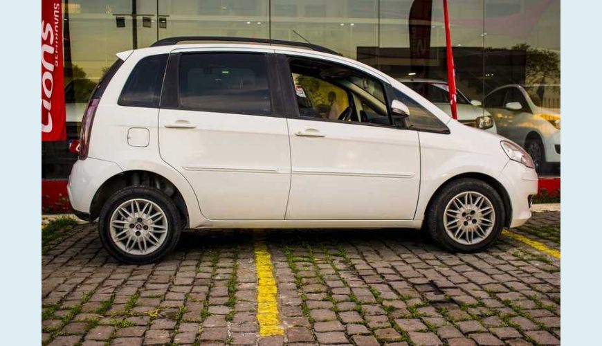 FIAT IDEA ESSENCE 1.6 16V FLEX MANUAL 4P - BRANCO - 2013 Foto 5 (Grande)