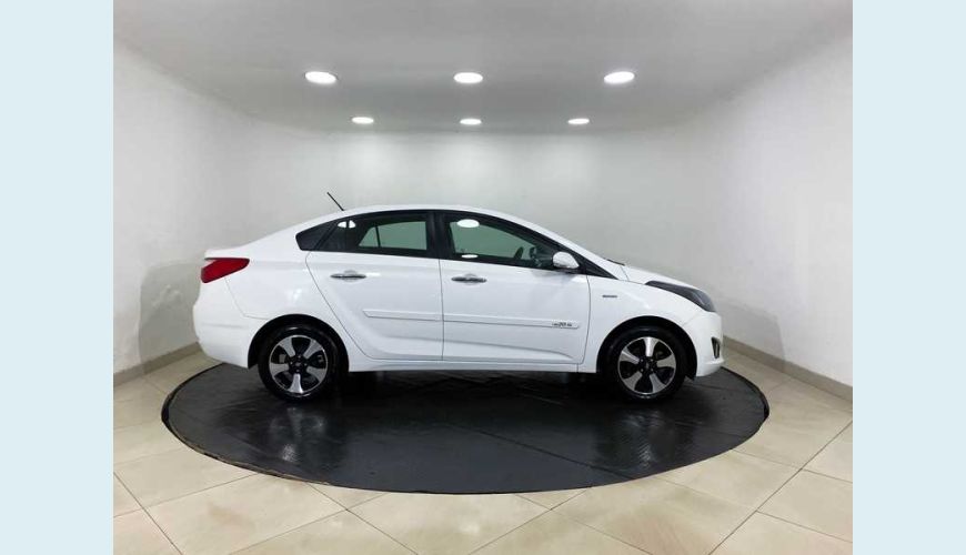 HYUNDAI HYUNDAI HB20S COMFORT STYLE 1.6 FLEX MANUAL 4P - BRANCO - 2015 Foto 5 (Grande)